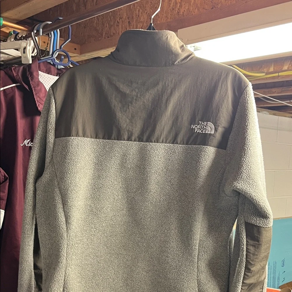 The North Face Tan and Gray Fleece Jacket - Picture 6 of 6